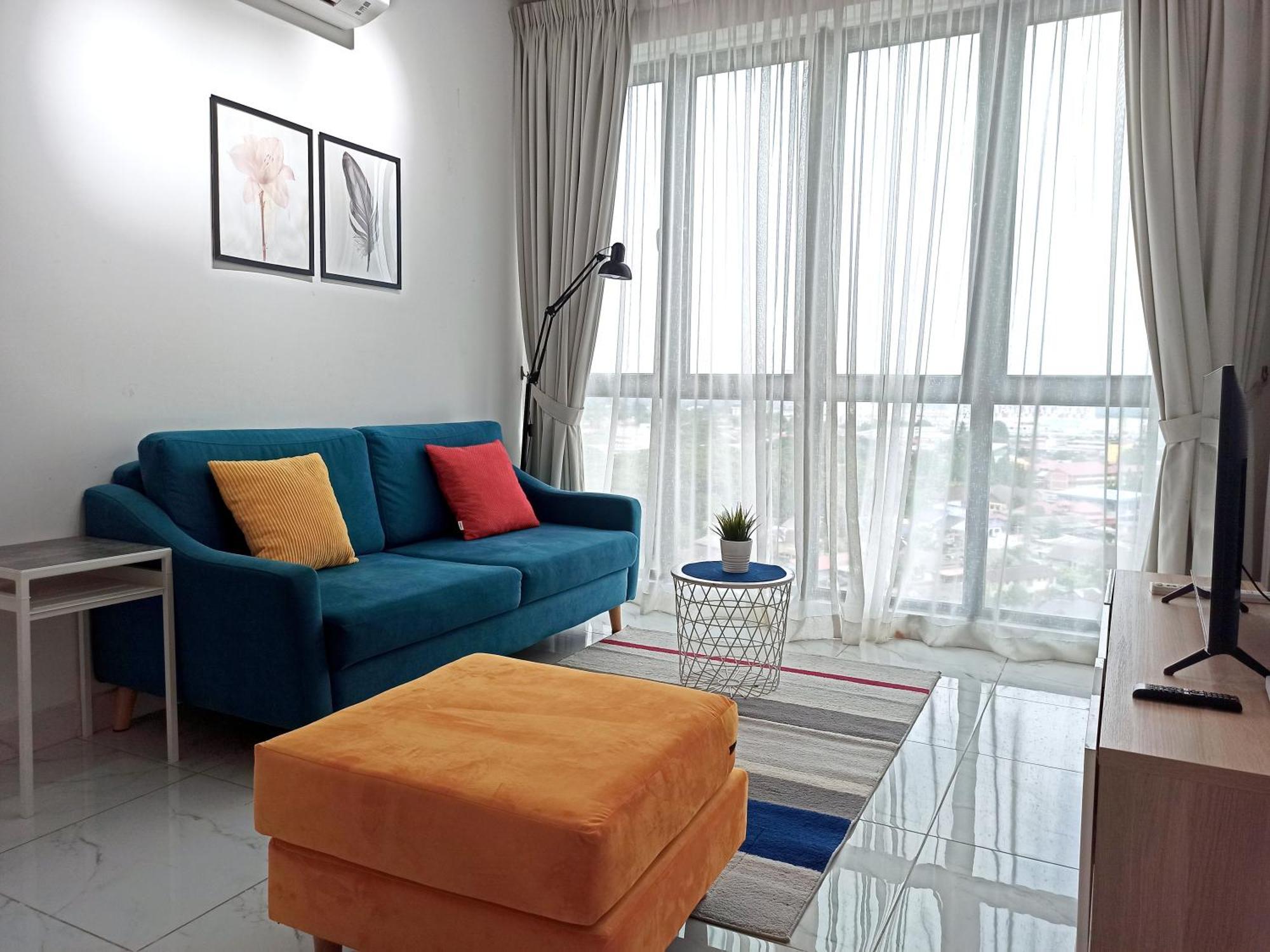 Zulanie Suite Troika Residence: Golden Triangle Oasis with Pool Kota Bharu Exterior photo
